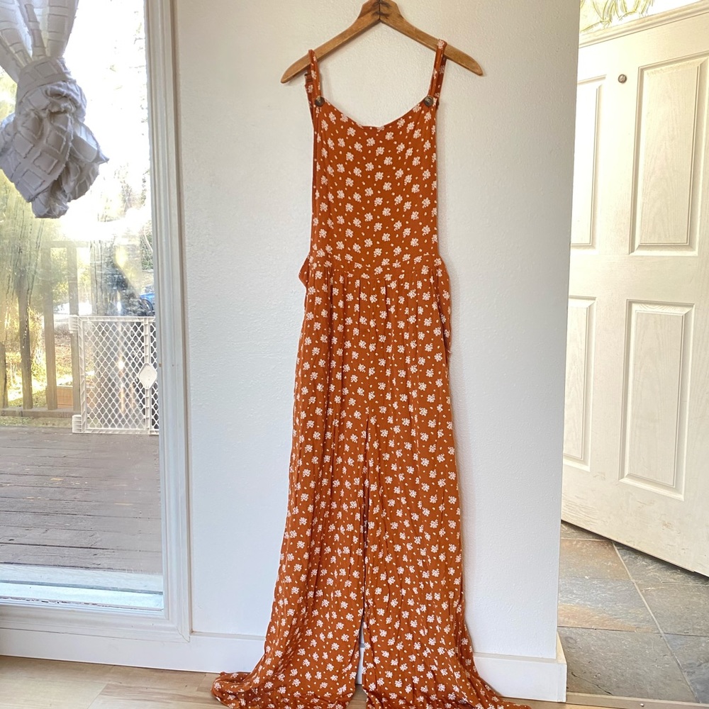 American Eagle rust brown floral overalls romper